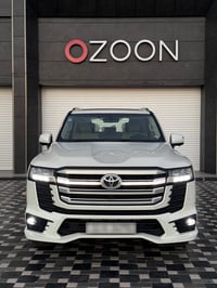 لاندكروز GXR limited 2023  السيارة ضمان وكالة ساز  ماشية 42 وسيارة جدي...