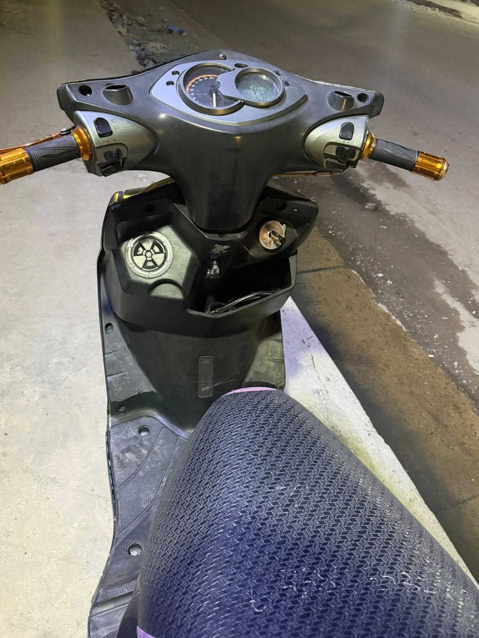 سكنس فحل للبيع مكينه ٦٣ بلادي تزويدها من الرمبه دراجه هاون بيها ويل كب وتايرات جلاتين  كور مشطب دراجه كفاله من كلشي والتزويد الباقي كدامكم اذا متعرف بالمزود لتكسر بسعرها


**إذا كنت صاحب هذا الإعلان وتريد حذفه لأي سبب، رجاءا أرسل رسالة إلى الدعم الفني**