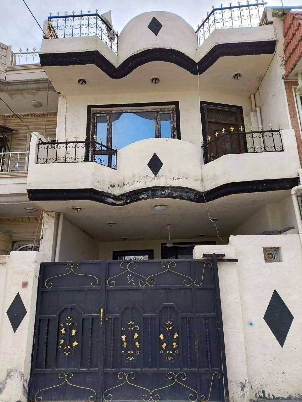 للابجار في منطقه يكيتي للاتصال ***********
