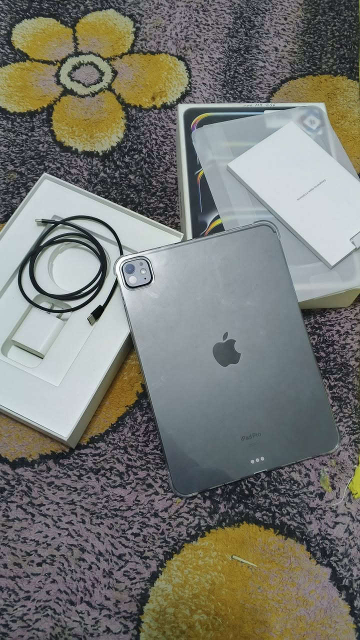 ايباد برو معالج M4 ذاكرة 256 عدد دورات 135 بطاريه 100 نضافه 100بل 100غراضه كاملة مكاني بغداد سعر 975 قفل رقم ***********
