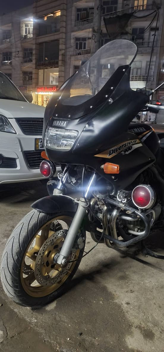 مساكم الله بالخير شلونهم الشباب أن شاء الله بخير وصحة وعافية. ياماها ديفرسون رقم بغداد شرط التحويل ثاني يوم دراجة بوليسي اللغود و جامه طويلة جنط دروعة خلفية سيبايه بوليسي صندوك وصولات بلوجكترات فوانيس شاشة كاربلي مكينة فول نعومة السعر 36 وبيها مجال بسيط حك الجية *********** كل الهلا بيكم
