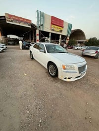 كرايسلر 300 • موديل ٢٠١٣ • شاشة وكاميرا