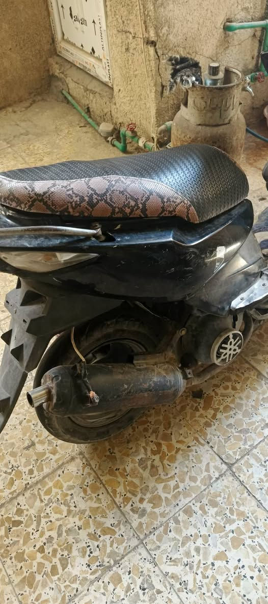 عندي دراجه كهربائي وبانزين لبيع مابهن نقص اذنهن شغلت البانزين السعر 150 الف والثاني 200 الف الشراي يتصل بهذا الرقم ***********  ببهن مجل بصيط لشراي خابر  واني حاضر
