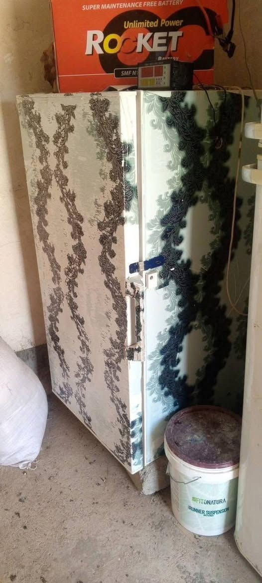 مقفاس ثلاجة يأخذ 500 بيض شغال فول الي يريده يجي خاص او يكتب بل تعليق


**إذا كنت صاحب هذا الإعلان وتريد حذفه لأي سبب، رجاءا أرسل رسالة إلى الدعم الفني**