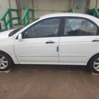 اسبكترة مديل 2009 مثل ماواضحه بلصوره ضربته جاملغ الخلفي  محرك كير خير ...