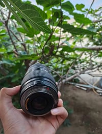 زوم كانون 70/300 للبيع نضيفه وما بيه اي خلل 07859191145