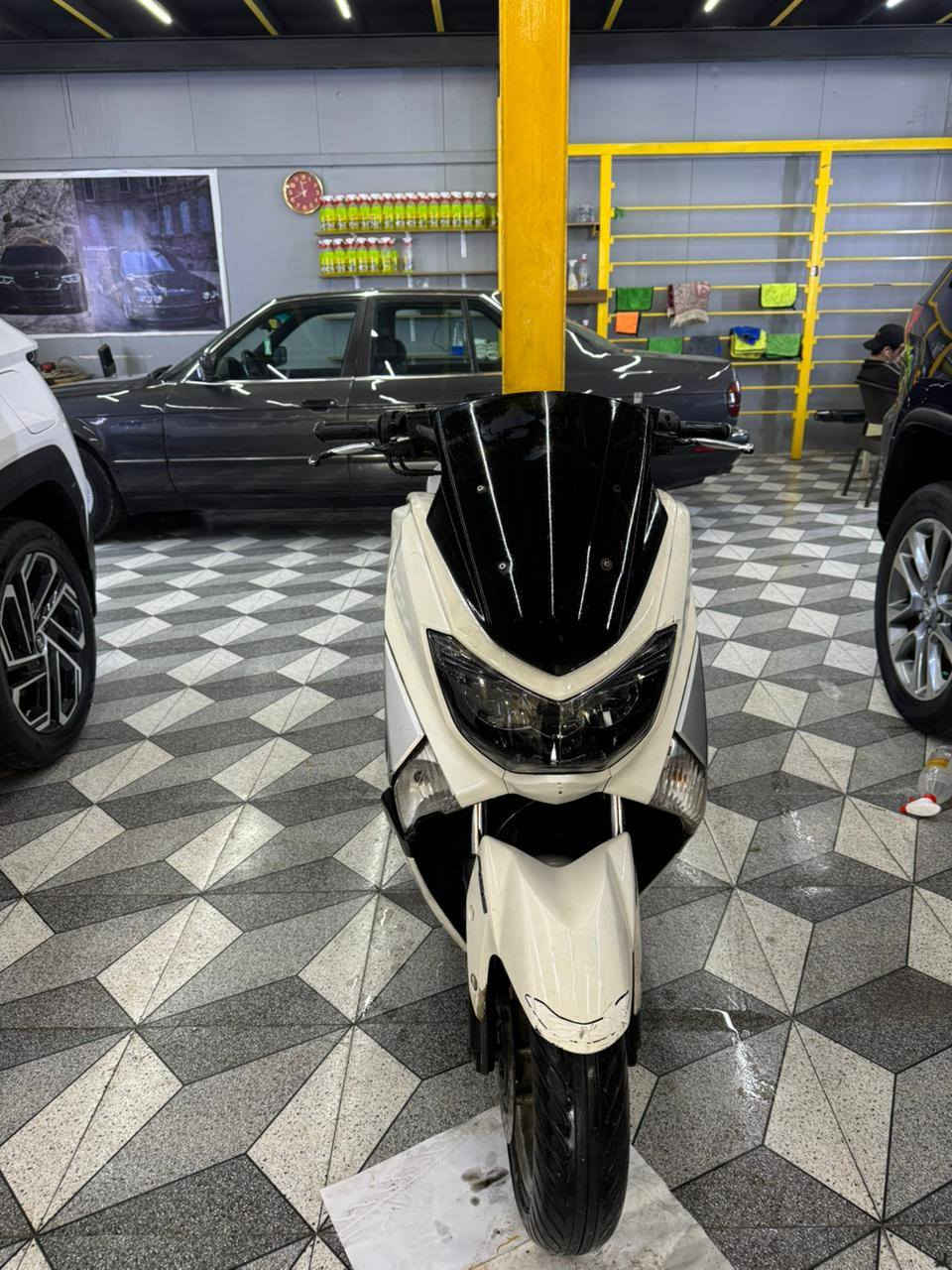 ن ماكس للبيع
ماشيه 100 الف

نواقصها اشياء بسيطة

900 الف وبي مجال

مكاني بغداد جميله

***********
