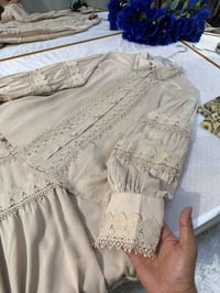 سترة وتنورة • مقاسات ٣٨-٤٨ • توصيل مجاني