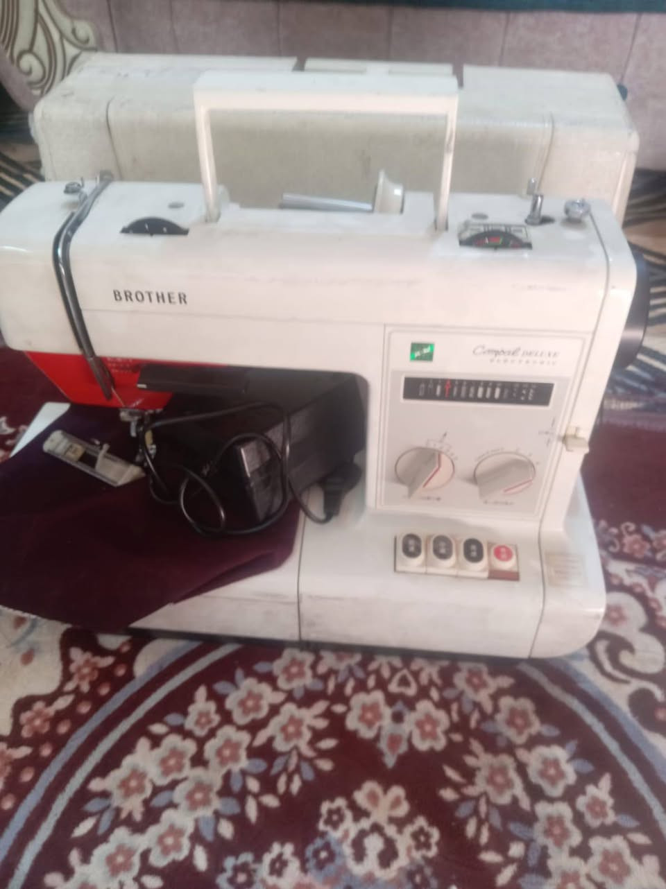 السلام عليكم مكاين براذر ياباني للبيع  سعر  المكنيه 50 قفله  تاخذه على  الفحص التوصل على هذا  الرقم ***********
