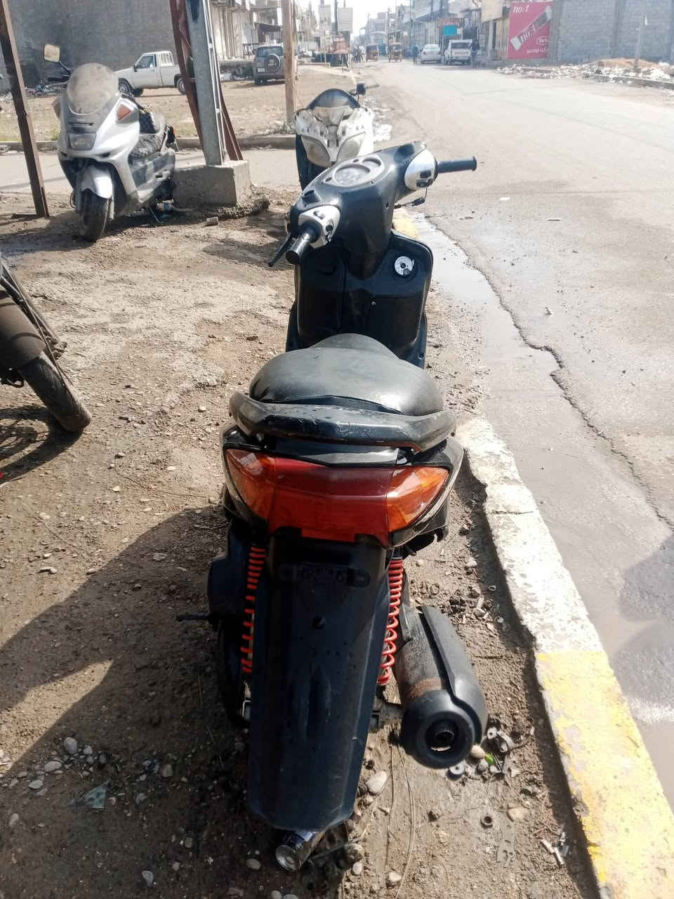 سلام عليكم دراجة سكنز نثية دراجة مكينة مال رمبة مشدودة جديدة بلاد برغي مامفتوح  بلمحرك خرسة شلعة معدل سلف هندر نكرة بكل وكت  بيهة بس كفر الامامي مصبوغ فقط سعر 450بيهة مجال كلش قليل  مكاني بغداد ورة سيطرت شعب  خاص متواجد


**إذا كنت صاحب هذا الإعلان وتريد حذفه لأي سبب، رجاءا أرسل رسالة إلى الدعم الفني**