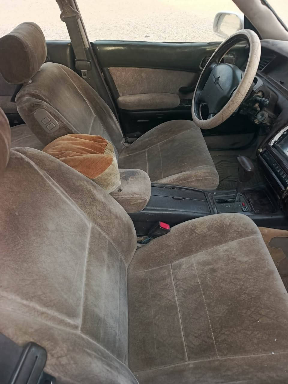 السلام عليكم
للبيع بطه كص

كير محرك شرط

صدر نضيف والكشر شوف العين

يرهم مراوس مع كص

السعر 16  ورقه بيهه مجال قليل

مكاني بيجي للاتصال

زين *********** اسيا ***********
