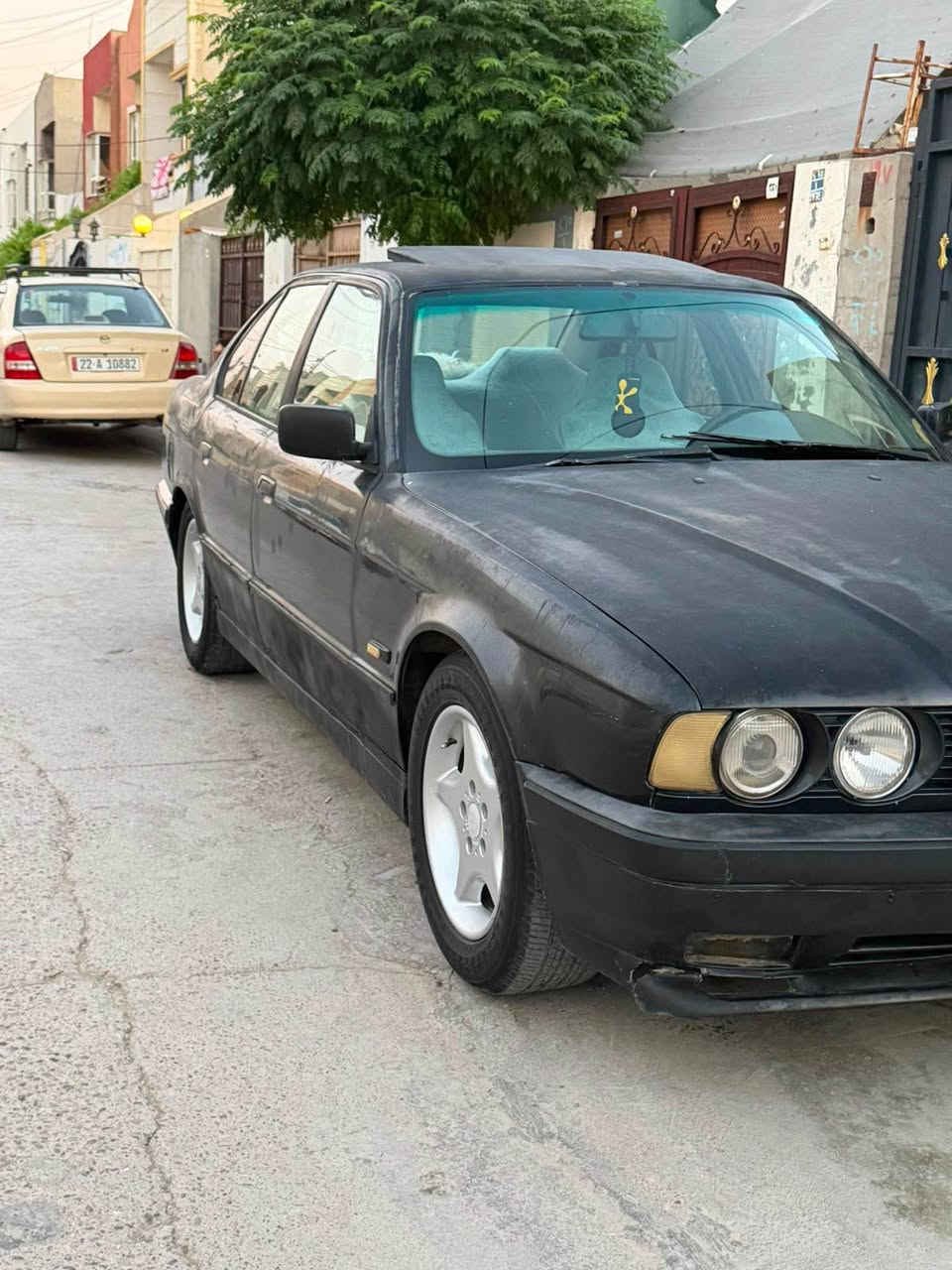 BWM525
مۆدیل 1992گێر تۆماتیک جوار جام کارەبا سلایت قوفل مەرکەزی پێش گەورە گێرو مەکین بێ عیبە سەیارەک فولە ناو داخیلی زۆر پاکە سعری 35وەرەقە مەجالەکی برایانەی تیدایە *********** أربيل, العراق

