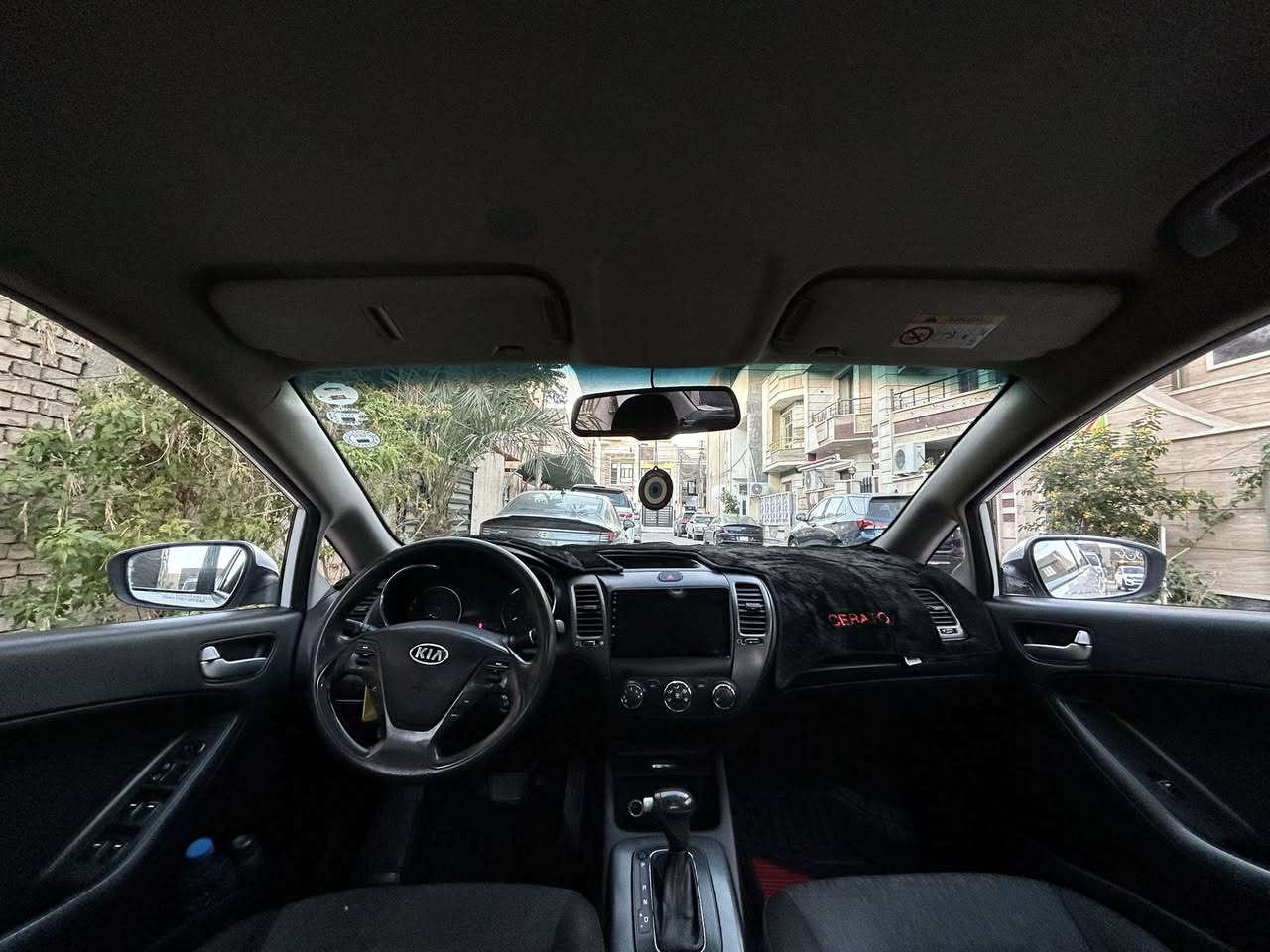 السلام عليكم كيا سيراتو خليجي موديل٢٠١٤رقم اربيل الجديد بيه اربع قطع صبغ السياره جاهزه بدون اي نقص السعر١٠٨وبيه مجال مكان السيارع بغداد حي الحسين للااستفسار الاتصال***********
