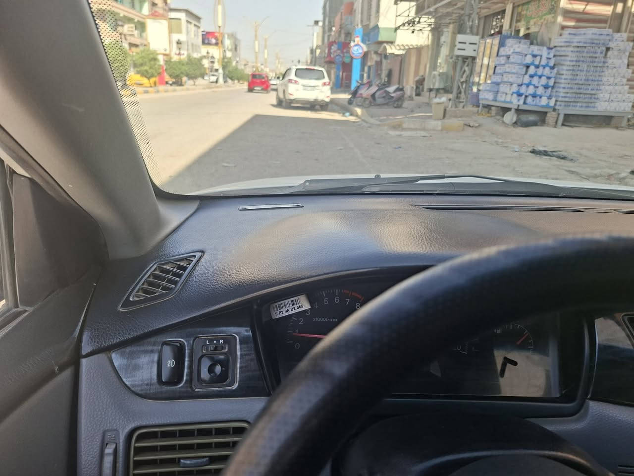 السلام عليكم  بيع مستعجل لانسر موديل 2006 رقم انكليزي بسمي مكانة ديوانية كير مكينة تبريد مكفولات والكشر كدامك مابي ضربه ولاتبديل  السعرر 55 وبي مجال قليل حك الجية ***********
