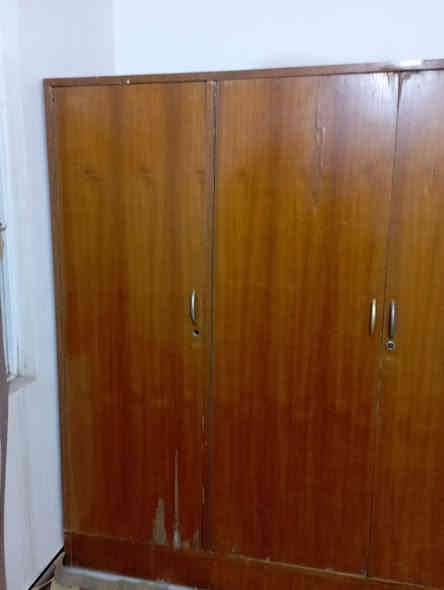 كنتور ٤ ابواب مستخدم خشب صاج قوي 
كربلاء حي العامل 
السعر ١٥٠ الف 
***********
