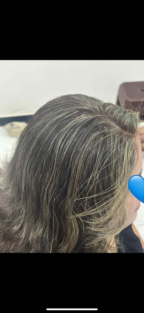 عروض كريسمس❤️
حفافه وياهه سيروم وصبغ حاجب ب 5 
تنضيف بشره عميق ب5 
رموش طرفيه 5 كامله 10 تكنيك روسي 20 
ميش نص كب لشعر قصير وسط 15 طويل 25 
معالجً شعر بي نسبه تسريح لشعر قصير وسط 15 طويل 25 
صبغ شعر قصير وسط 15 طويل 25 🙈
تسريح شعر يبدي 25 ل 60 🥰
تنضيف قدم مع ازاله لحميه ودزاين 5 😉
مكياج مدعوه خفيف مع رموش 15 رموش وعدسات 25 😍
شسوار شعر قصير وسط 10 طويل 20 
قص شعر عادي 5 قصه مطلوبه 8 🥹
مكياج وتسريحه بسيطه 30 😘
تركيب اضافر وجلش 10 👀
ملاحضه العروض مستمره لغايه 30 /12
العنوان محموديه مجمع القعقاع صالون رزان الفرع ثاني بغداد جديده ‭0775 157 5099‬☎️
وكل ثنين يسون شغله ثالثا مجاني 💕 واهلا وسهلا بيكم وسنه سعيده عليكم يارب
