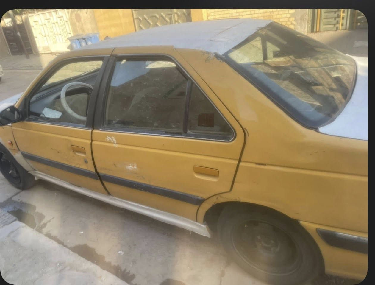 للبيع مديل 2015 مكينه بيه تبخير  وسنويه ضايعه ومسوي بيه بلاغ  كشر نص ونص كير مابي شي  تبريد عاطل  عليه غرامه مليون و150  وهيئه 800الف ابيع صافي  فقط اتكفل بل تحويل بسمي  سياره السعر 15 وبيه مجال حك جيه *********** مكاني كراده
