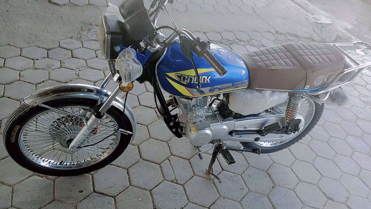 سلام عليكم دراجة للبيع موديل 24 كفاله عامه سعر خاص او تصال ع رقم *********** مكان واسط صويرة  شراي يشلع عيوني
