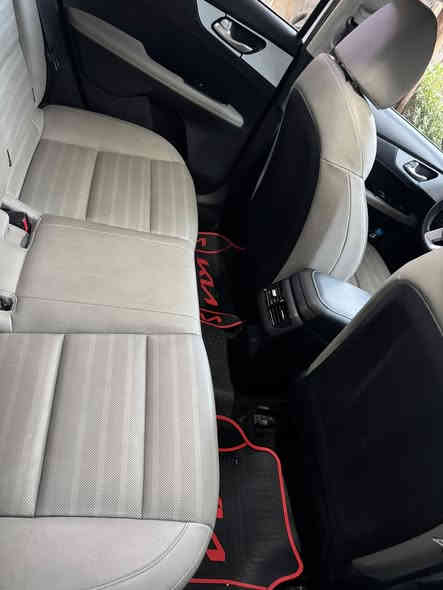 سلام عليكم كي 3 موديل 24 فول مواصفات رقم اربيل 
داخل ابيض 
مري طي 
هيتر مري 
سياقه ذاتيه
توقف ذاتي 
حساس امامي خلفي 
كشن كهربائي 
ملاحضه بيهه بارد جوه بك لات بصيط 
مكان بغداد 
 السعر 145 $/
***********
