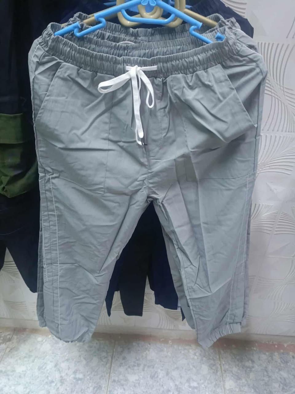 السلام عليكم
ملابس جديده وباله للبيع شلعه شلعه

رجالي سعر القطعة ب3000 قفل
نسائي سعر القطعة ب4000 قفل
أطفال سعر القطعة ب3500 قفل
باله الرجالي والنسائي والأطفال كله ب 1000
مكاني الحله ***********
