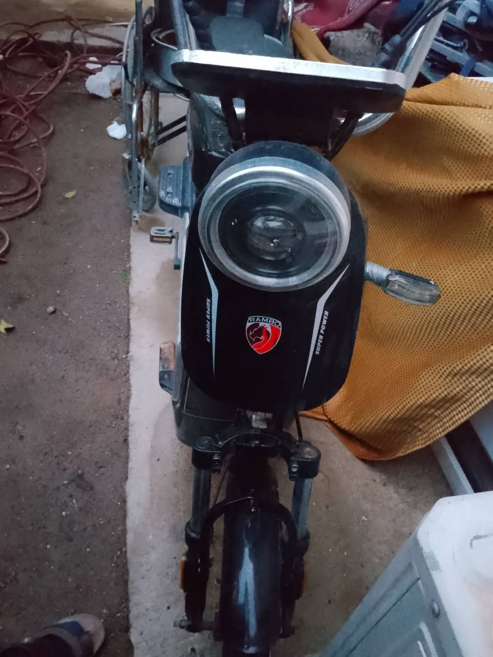 متوازي عل بيع شغال بس متروك صار شهر السعر 200.   ***********
