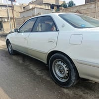 كراون 2000 سياره جاهزه محرك. گير  صبغ عام ما ناقصه برغي رقم جديد تحويل...