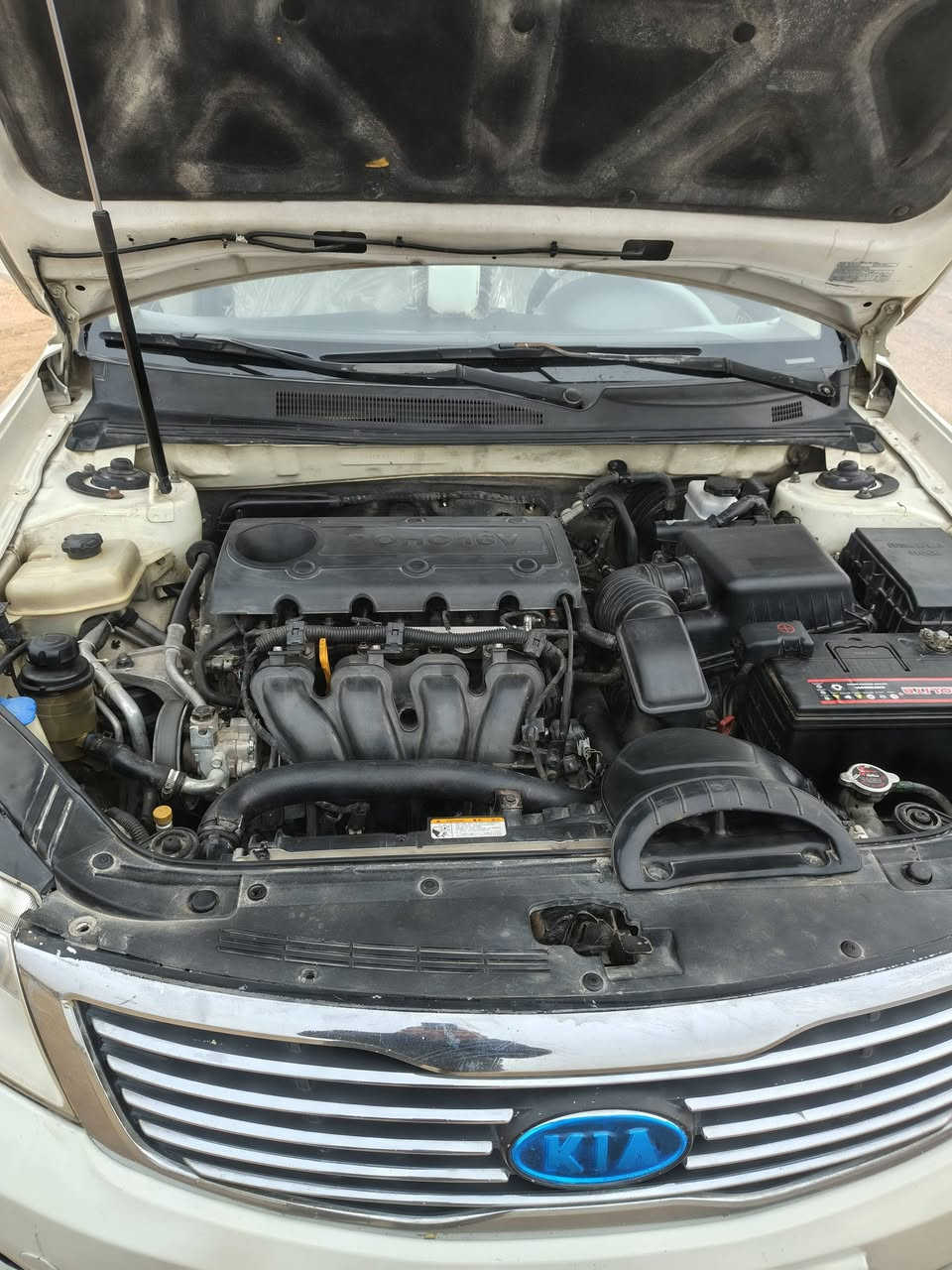 السلام عليكم 
كيا اوبتما خليجي ٢٠٠٩ رقم بغداد انكليزي باسمي 
مكينه ٢٠٠٠
فول مواصفات عدا البصمه
صبغ حزام فقط اثر جراد 
طخه جاملغ الامامي بسيطه عل كد شبر 
(ادامة السياره حداده + منظومة بانزين+ تبريد + تدفئه كله شغل جديد ) 
شاشه وكاميرا  وحساسات
السعر ١١٠ وبيه مجال 
رقم الهاتف ***********
