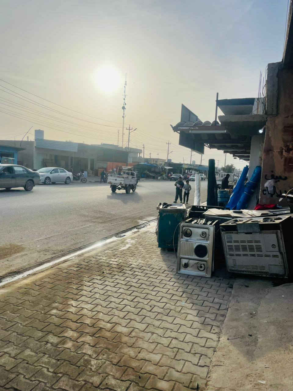 السلام عليكم ورحمة الله وبركاته 
تم بحمد الله افتتاح محل تصليح 
موطورات وستوتات و يوجد غراض احتياطيه 
موقع المحل يم محلات احمد الفخري الانشائيه
و اسعار مناسبه جدا 
#باداره_عبدالله_الوضاح 
للاستفسار اكثر 
***********
⬇️
