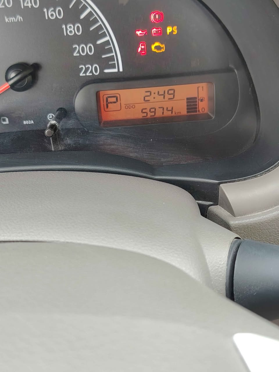 للسلام عليكم سياره نيسان صني مصري ٢٠٢٥ فول مواصفات السياره بيها طخه بسيطة بل باب الخلفي واضحه بل صور السياره ماشيه ٦٠٠٠ السياره كفاله عامه تبريد خلفي جام كله دكم السياره مدوشمه كامله سعرها ١٢٥ وبيها مجال العنوان البصرة الزبير *********** البصرة, العراق
