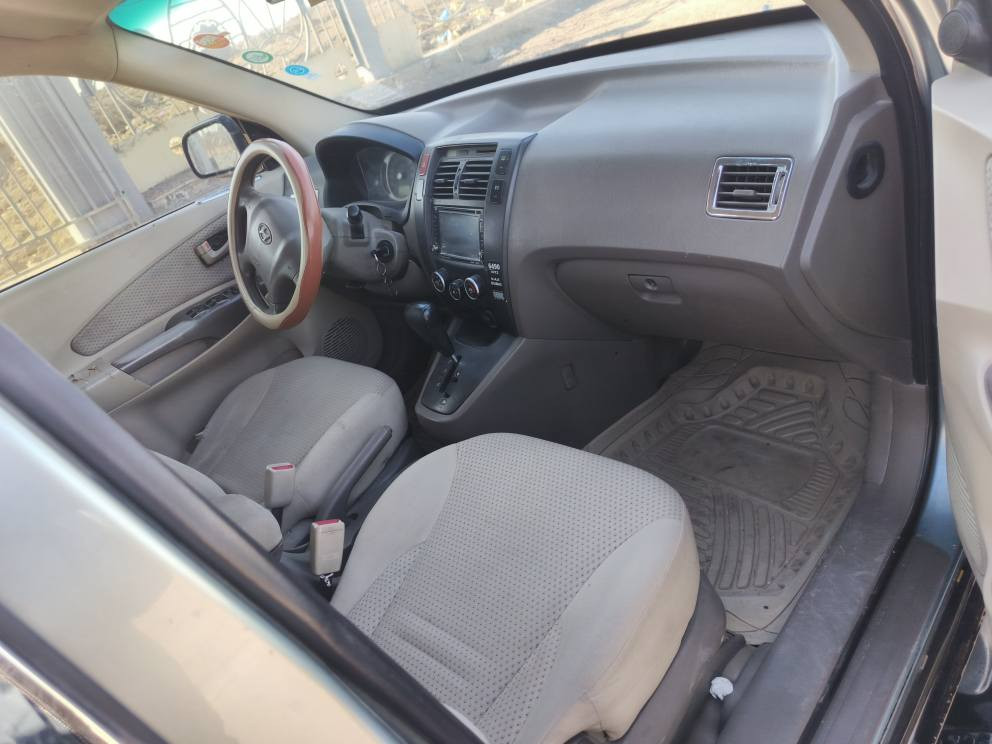 توسان خليجيه موديل2009(السعر85)
(***********)محرك٢٠٠٠دوش وكير كفاله بيها طخه جاملغ خلفي خفيفه كلش تبريد ثلج حداديه جديده تخم تاير جدد كهربايات كلها شغاله رقم بصره نكليزي السنويه لغايه28
عنوان السياره البصره *********** البصرة, العراق
