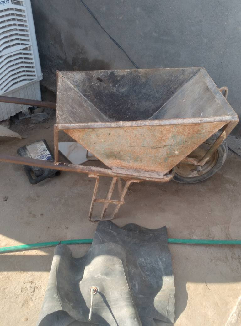 ونج نجفي لل بيع ويا اربع عرباين جدد ودلبكسة فلاوين حديد وماطور جديد ***********
