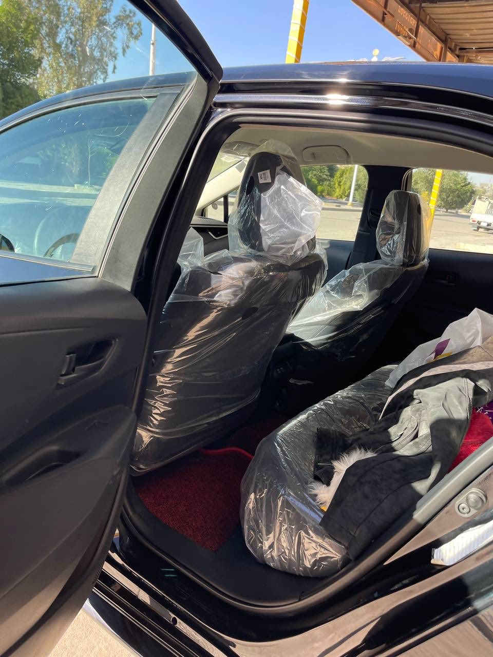 السلام وعليكم
للبيع /كورلا 2023 وارد امريكي موصفاتLE المعروفه هاند بريك بصمه+ رادار جانبي + تحذير الخروج عن المسار+قيادة ذاتيه+ سبورت وايكو +لايت زنون 
الحادث/ بسيط جدا بارد فقط الجاملغ لايسر بارد بسيط جدا بدون صبغ + بارد بالبنيد كلش بسيط  السيارة كفاله من الصبغ عدا الدعاميه لاماميه فقط 
الممشى/19 سابقاً حاليا 20 حقيقي 
السيارة صار 3 اشهر من دخوله وترقيمه 
السيارة بأسمي تحويل مباشر رقم بغداد 
مكان السيارة / بغداد  خضراء ( العامريه)
رقم صاحب السيارة/‭0781 882 9721‬
السعر150 وبي مجال شراي اتصل ودلل🌹
مااحظه/ مكلف بالنشر
