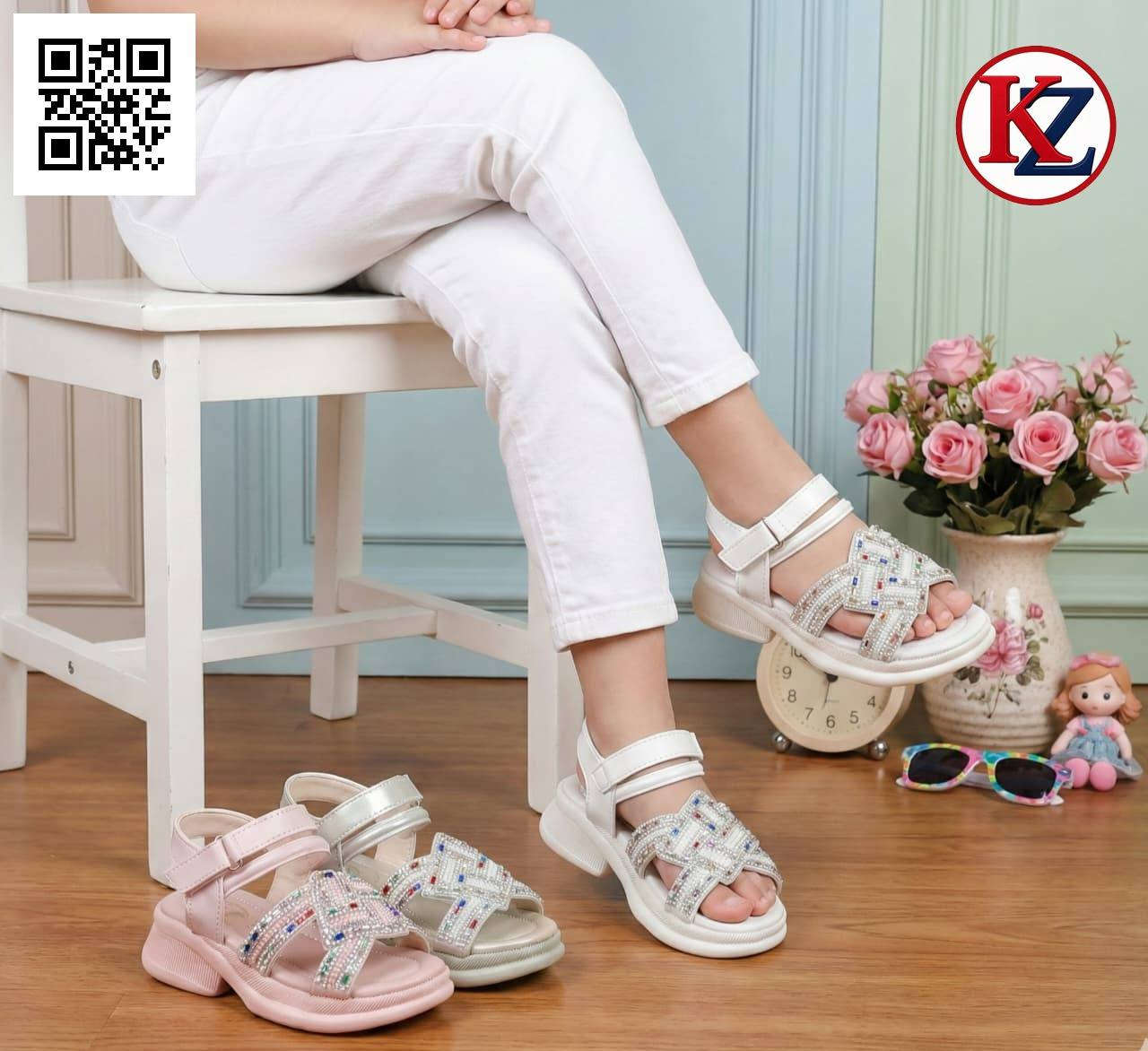 صندل طفلة 🔥🔥🔥


**إذا كنت صاحب هذا الإعلان وتريد حذفه لأي سبب، رجاءا أرسل رسالة إلى الدعم الفني**