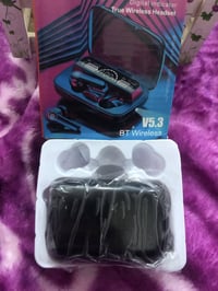 سماعة ايربود السعر 10 ، تاخذون قطعتين توصيل مجاني رقم واتساب 077219025...