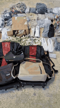 شلعه مكس متنوع عدد ٧٠ قطعه السعر ٢٢٥ واصل  للتواصل وتساب 07725590826