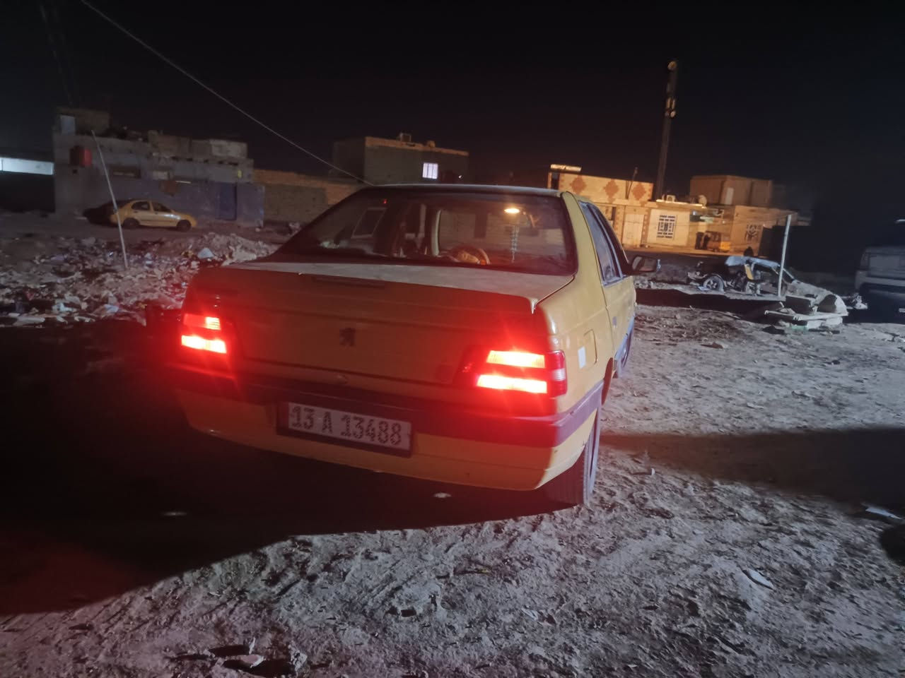 سلام عليكم بيجو 405موديل 15كشر شوف العين تبريد ثلج كير محرك خير من الله سنويه لل31 سعر 30وبيهه مجال هاذ رقمي اليريدهه بخدمته ***********
