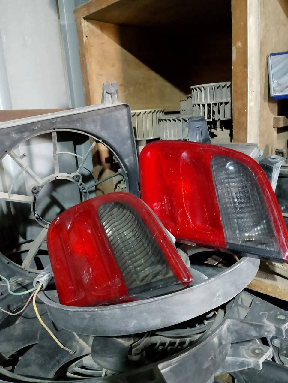 السلام عليكم 
موجود غراض بي ام وكوري 
امرايات انواع السيارات 
مجاول ومراوح 
موجود ضفاير بي ام وكوري
وفيت بم
ستيرنات 
وجاينات
وجام بوب 
مازدات
وماء راديتر وماء مقطر 
ومتوفر تصليح اي شي يخص كهربائيات السياره 

تواصل : ***********
