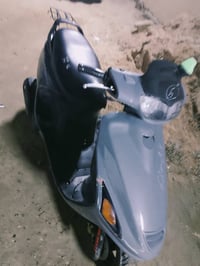 هاي الدراجه للبيع فراشه سعرها 450 رقمي 07842496810