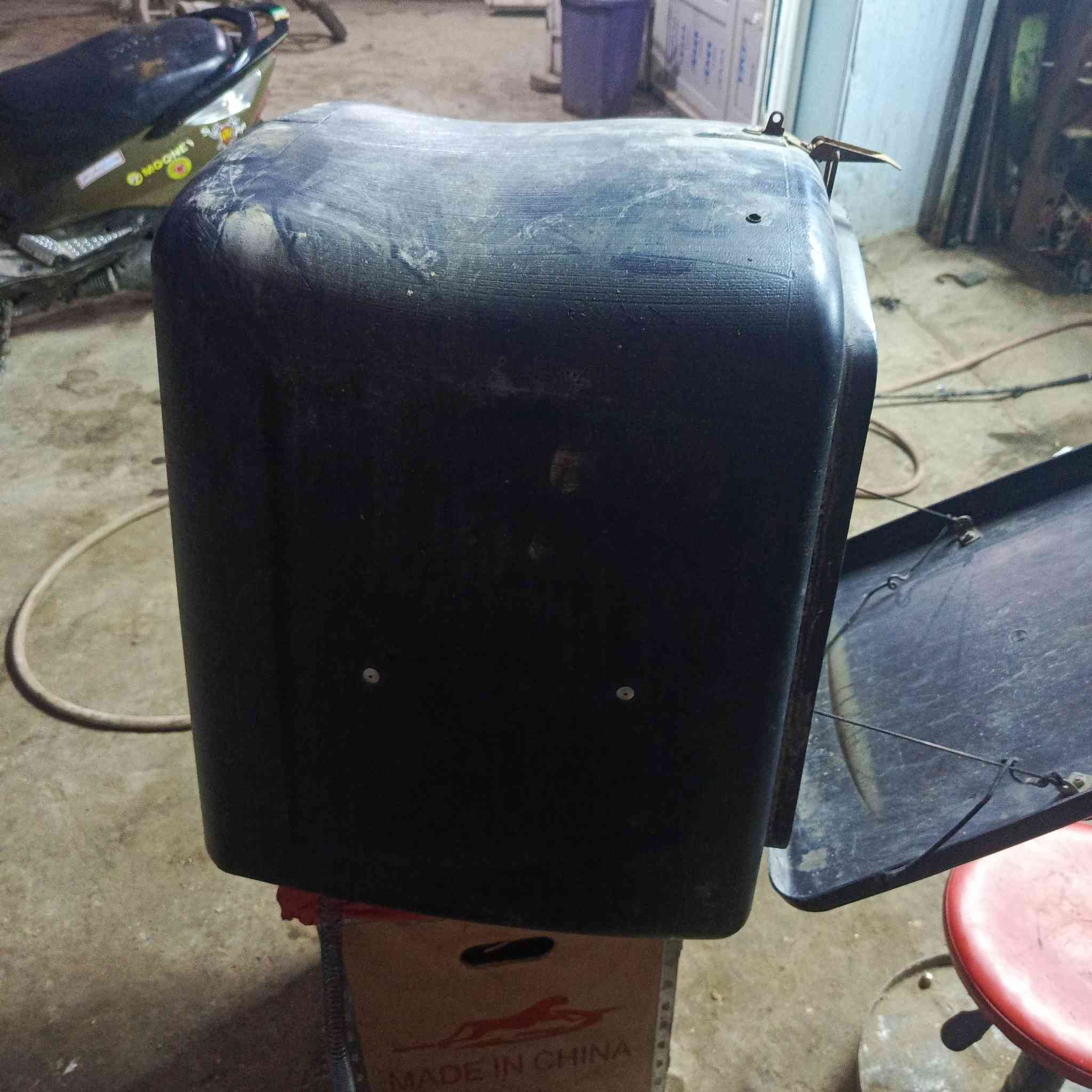 سلام عليكم صندوك دلفري نضيف مستخدم شي قليل ***********مكاني بعقوبة سعره 25بي مجال
