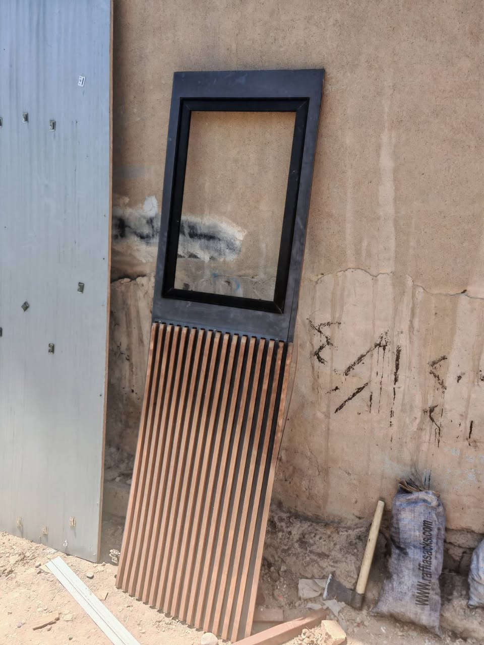 للبيع خشب MDF 100الف
***********
