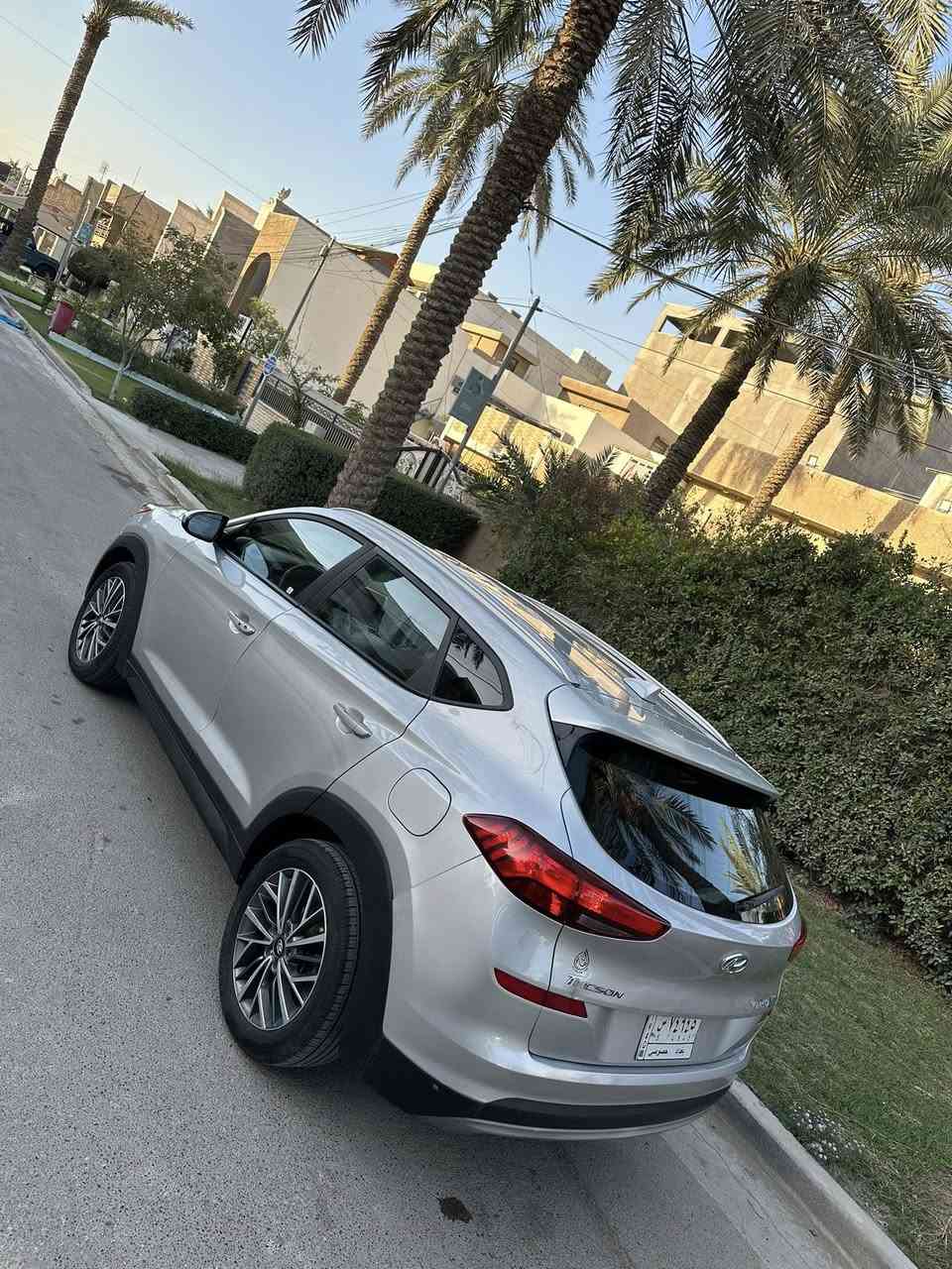 السلام عليكم 
توكسان ٢٠٢٠ وارد امريكي 
ماشية ٤٩ الف فقط 
فول مواصفات عدا البنوراما 
حادثها جاملغ وبنيد السونار مرفق
كير محرك بلاديات بدون فتح 
سيارة جاهزة بدون نقص 
مكاني بغداد سعرها ١٥٥ ورقة 

للاتصال فقط : ***********
