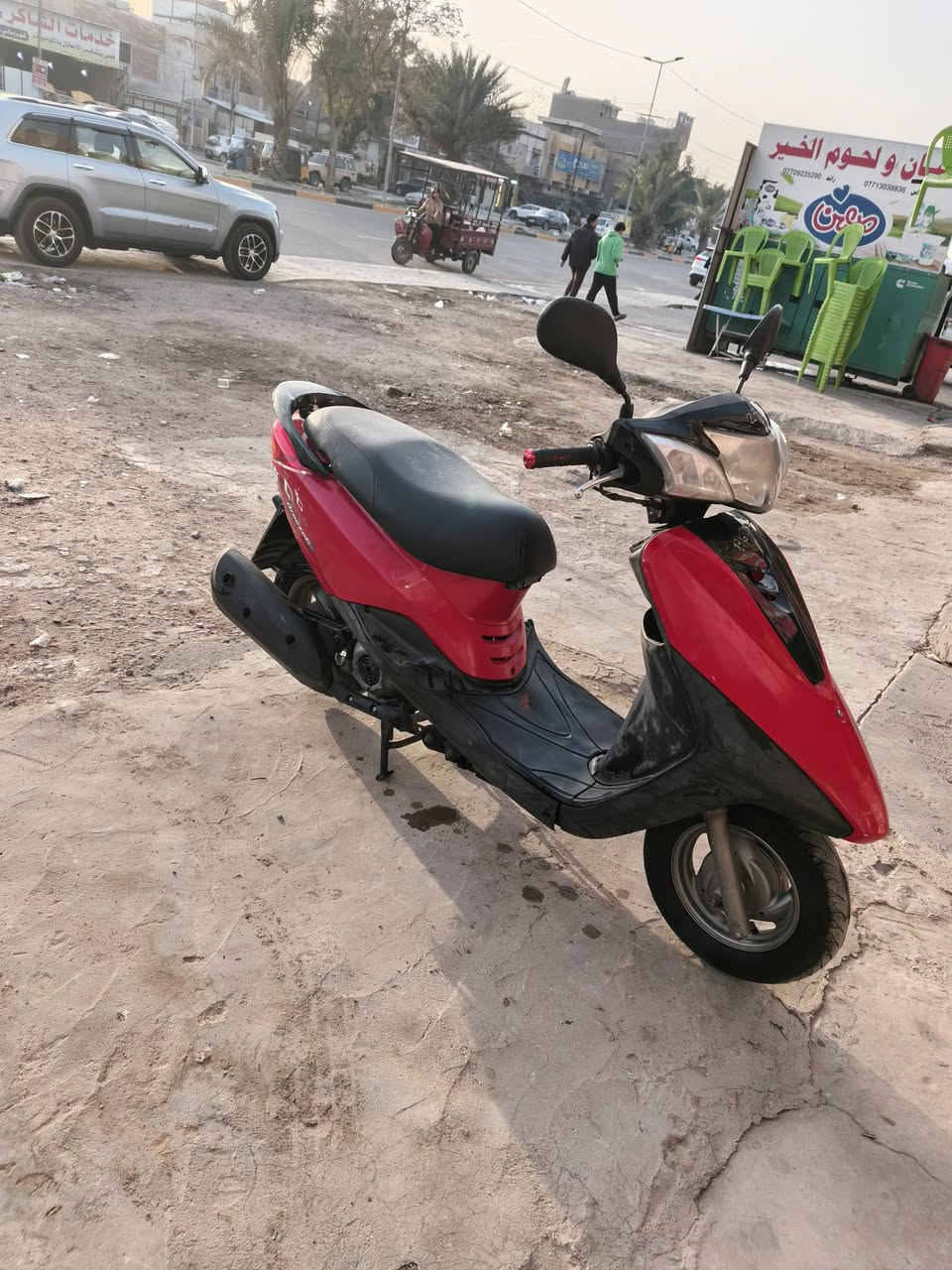 السلام عليكم
دراجه بريز بغبغاءرمبه صالها شهرين من نازله بشارع من الضلال للبيع 
برغي مامفتوح بيها
السعر على الخاص ***********
العنوان /بغداد/ الشعب
