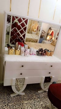 غرفه نوم تركيه 8قطع جديدة مكاني بغداد الدورة السعر 500 مستعجل ع بيعه 0...