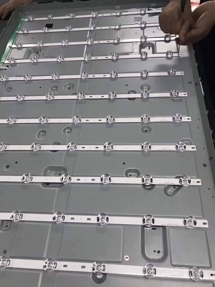 سلام عليكم. محل عباس مرشداوي لتصليح كافة انواع شاشات وتبديل جميع انواع لدات  و الاسعار بلاش 
1:تبديل لدات حجم 32 اب 10 الف مع ضمان 8 اشهر
2.تبديل لدات شاشة حجم 43اب 20الف مع ضمان 8 اشهر 
3.تبديل لدات شاشة 50 اب30 الف مع ضمان 8 اشهر
4.تبديل لدات شاشة 55 اب 40 الف مع ضمان 8اشهر او تدللون رقم ***********
