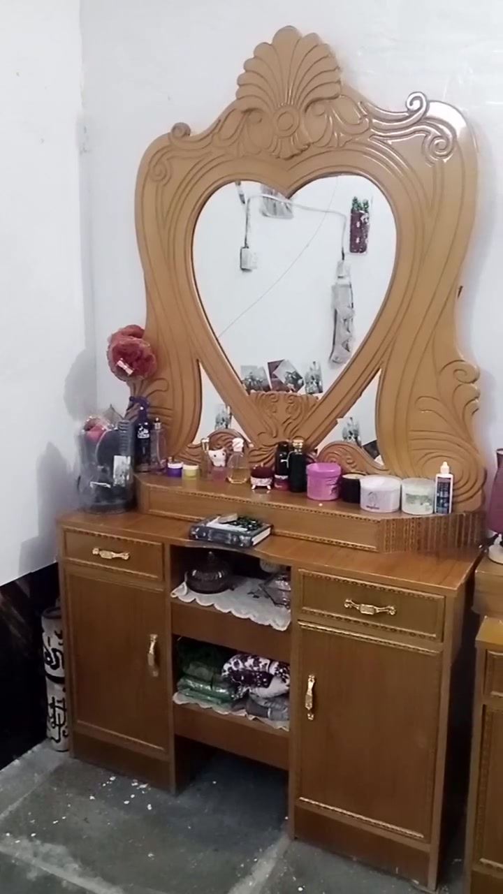 جربايه +شازلون +ميز مرايه للبيع مكاني بغداد مدينه الصدر 300 وبيها مجال


**إذا كنت صاحب هذا الإعلان وتريد حذفه لأي سبب، رجاءا أرسل رسالة إلى الدعم الفني**