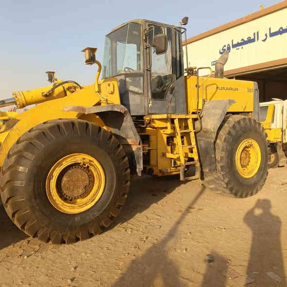 سلام عليكم للبيع شفل فور كاوه حجم 365 2001 سنويه ولوحات قماره ام الجام كهربائيات كلها شغاله محرك نيسان
6 سلندر طخم تاير جديد مكينه نضيف كلش 1 ليبر مكينه 
جهازه للعمل تحويل ثاني يوم  السعر 205 وبي مجال 

العنوان واسط الصويره المعارض الجديده 
الاستفسار 
***********
***********
