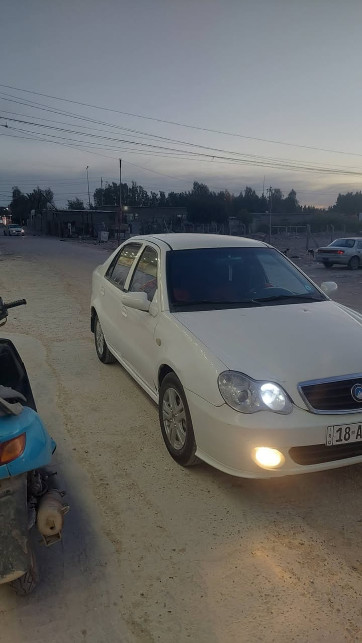 سلام عليكم ck موديل٢٠١٢
سنويه٣٠ بسمي  ***********سعره ٣٥ وبيه مجال
تخم تاير 
حداديه جديده 
منضومت زنون 
منضومت بانزين كامله
سستم صوت +دمام
