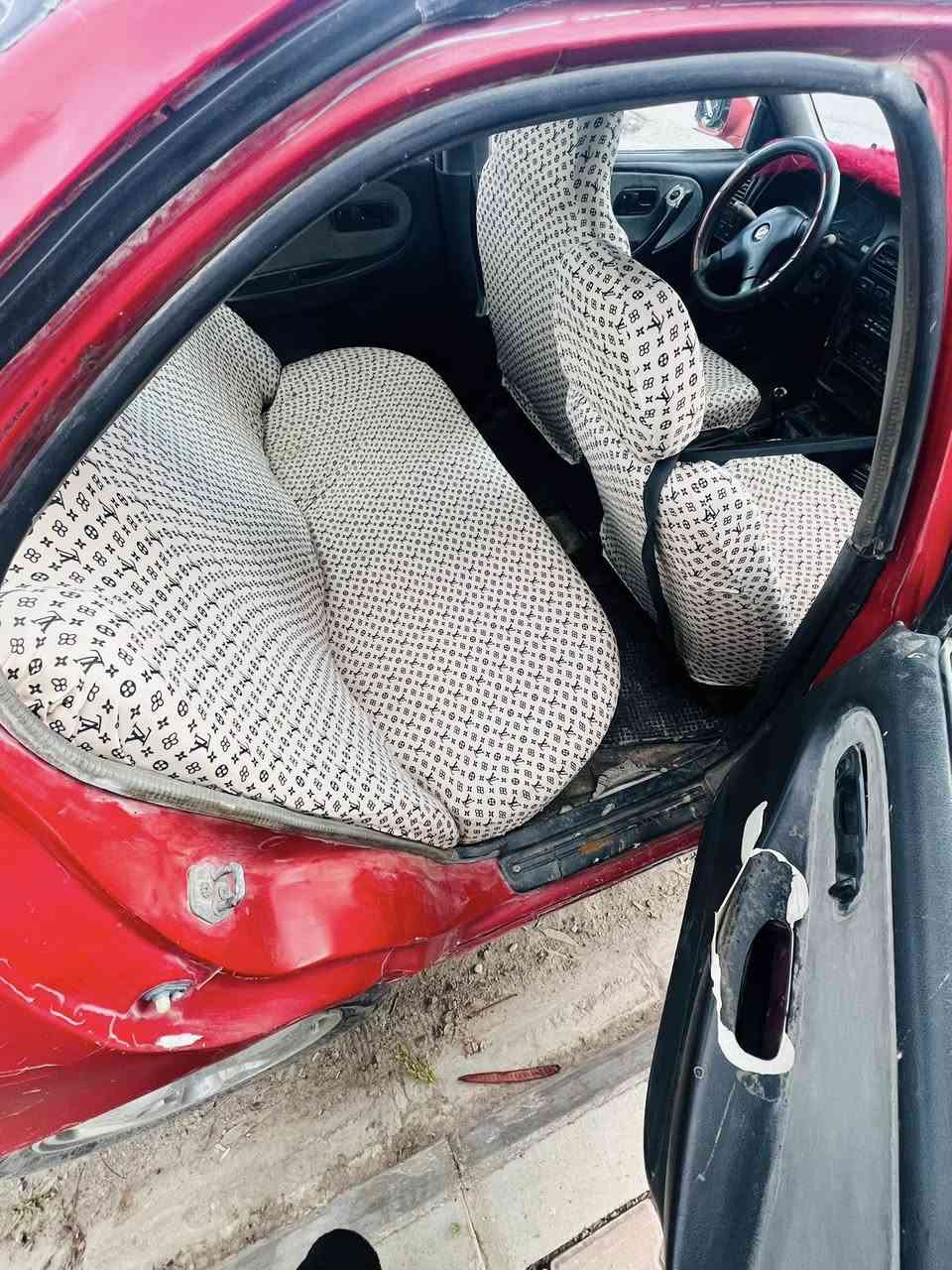 اسلام عليكم سياره للبيع برايمره حجم 16 موديل 1993محرك كير شرط تواير جدد كهربايات شغاله كامل صدر جديد
 سنويه بسمي لحد 2030ياله تنتهي السعر 
25 وبيها  مجال للاستفسار الاتصال ***********
