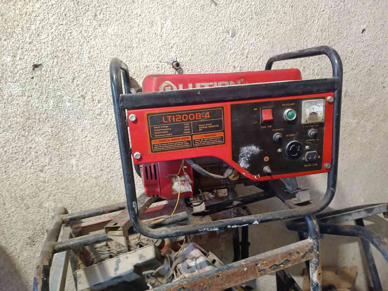 بيع واشراء وتصليح المولدات ومراوس المولدات المستعمله مكان حله مركز مدينه
*********** رقم واتساب بي
