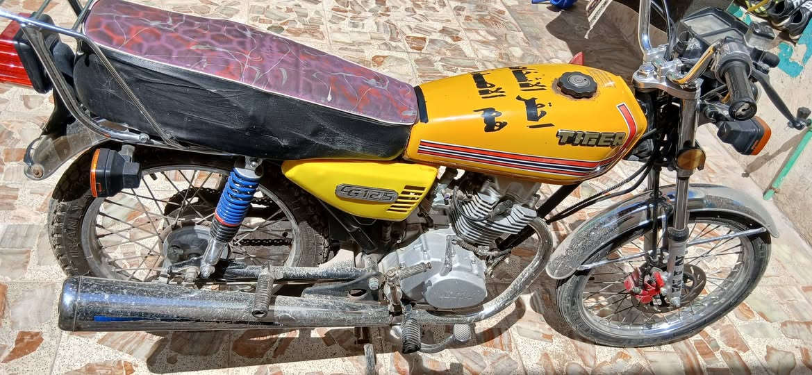 سلام عليكم لبيع 23مديله دراجه ايراني نامه اصلي اوراقه. ضايعه يم وكيل وكيله العارضي.مكاني كوفه حي ميسان. السعر 375قفله ولحد ينطي سعر بكيفه


**إذا كنت صاحب هذا الإعلان وتريد حذفه لأي سبب، رجاءا أرسل رسالة إلى الدعم الفني**